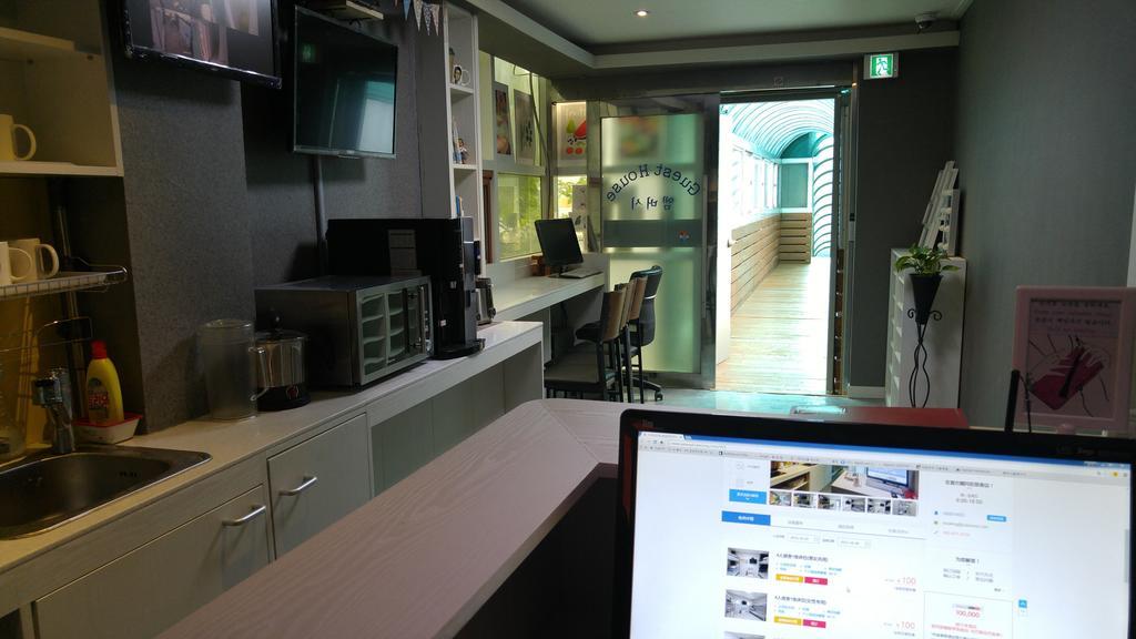 Embassy Guesthouse Itaewon ソウル特別市 エクステリア 写真