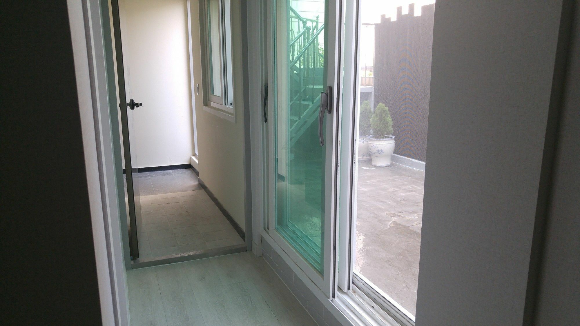 Embassy Guesthouse Itaewon ソウル特別市 エクステリア 写真